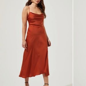 Astr The Label Gaia Midi Dress in Rust
